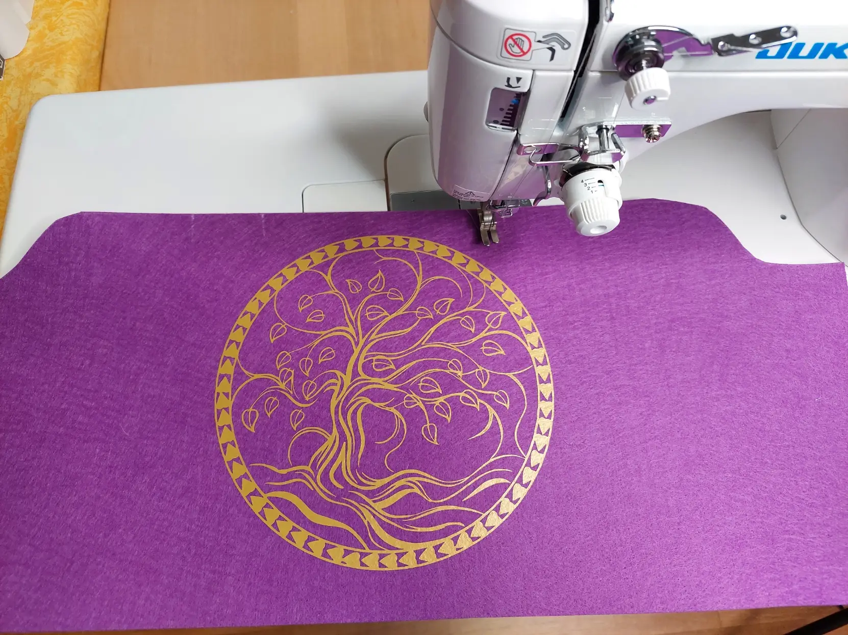 Du betrachtest gerade Von der Idee zum fertigen Werk – die Entstehung eines Wunschdesigns